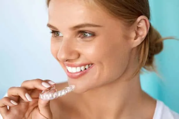 /img/26618-smiling-teeth-whitening-spain.webp