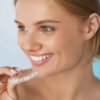 /img/26618-smiling-teeth-whitening-spain.webp