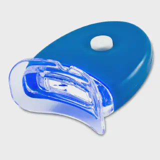 /img/26619-teeth-whitening-kit-blue-light-7.webp
