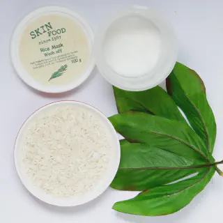 /img/26683-rice-mask-skin-benefits.webp